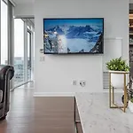 Luxury Condo By Cn Tower