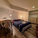 Spacious Room Next To Subway Line 1 Midtown Toronto