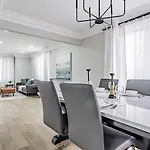 Victoria Park Suite