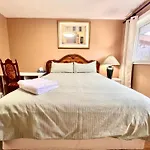 Newly Renovated Detached Home Near Finch Subway Station