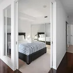 Downtown Toronto 1 Bdrm Condo With Parking And Views