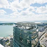 Beautiful Luxurious Modern Condo With Breathtaking Views