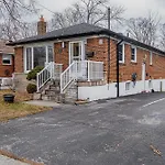 Charming Cozy Ravine Home Mins To Parks & Lake Entire House