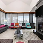 Best Western Plus Toronto North York Hotel & Suites