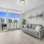 Luxury Downtown Toronto 2 Bedroom Suite With City And Lake Views And Free Parking