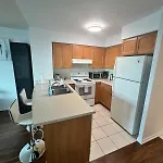 Downtown Toronto Suite By The Lake