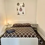 Lush Condo By Cntower - Free Parking