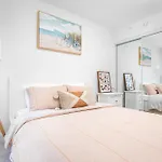 1Bd & Sofa Bed Next To Uoft!