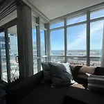 Prime Location - Apartment In Downtown Toronto