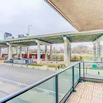 Prime City Pad 2 Bedroom With Cn Tower View