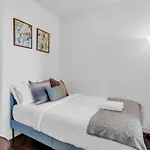 Downtown Condo - Free Parking/Self Check-In