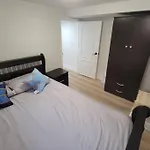 Basement Apartment, 25 Minutes To Downtown