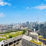 2 Bedroom With Amazing City Views & Free Parking