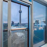 Luxury 2Br Condo Entertainment District Downtown Cn Tower View Balcony Pool & Hot Tub
