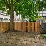 Rooming House In Scarborough By Globalstay