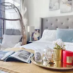 King Suites In Downtown Toronto Near Cn Tower Rogers Centre B