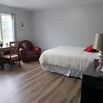 Luxury Suites At Military Trail