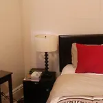 Toronto Little Italy Guest House