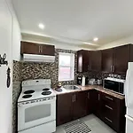 #1 Convvy-Nient Residence!