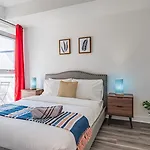 Dan Leckie Apartments