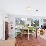Private Room In A Vintage House Close To Finch