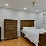 Beautiful House In Scarborough