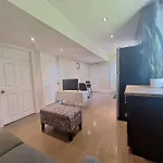 Spacious And Sparkling City Retreat