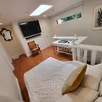 Downtown Toronto House Central 2Bed 2Bath Subway Free Parking