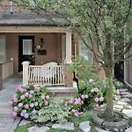 Welcome Home! Acores Bed & Breakfast