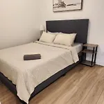 Stunning Open Layout Loft Apartment In Perfect Location