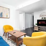 Sleek 2Br W 2Ba Walk To Uoft Sleeps 5 - 3 Beds