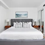 Modern Family Escape In Vibrant Ossington