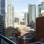 Condo Downtown 2 Beds Near Uoft