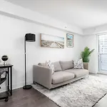 Condo Downtown 2 Beds Near Uoft