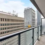 Spacious And Central 1Br In Heart Of Downtown