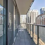 Beautiful 2Br 2Ba W 4 Beds Near Yorkville Bloor