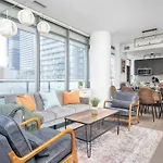 Beautiful 2Br 2Ba W 4 Beds Near Yorkville Bloor