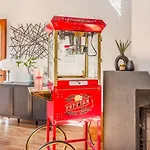 Warehouse Style Loft Near Yorkville