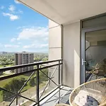 Luxury 2Bdr Condo W Pool, Hot Tub, Sauna & 10M From Airport