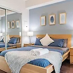 York Suites 5