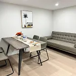 Renovated - Private Entrance & Kitchen - 1 Bedroom