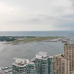 Cloud 9 In Downtown Toronto