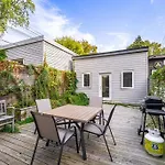 Brand New Luxury 5 Bed Oasis In The Heart Downtown