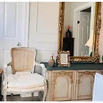 The Stays - Private Cozy 1 Bhr Apt On Main Floor
