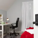 Private Cozy Room With Free Parking