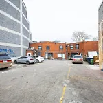 Hidden Gem W/ Free Parking