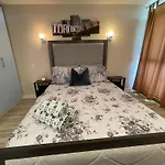 Luxury Apartment Downtown Toronto - Near Cn Tower