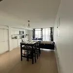 Luxurious Condo With A Lake View