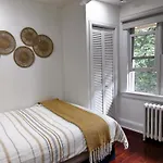 Toronto Central Area Double-Bed Room