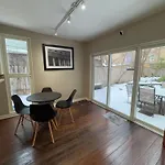 Huntley Inn